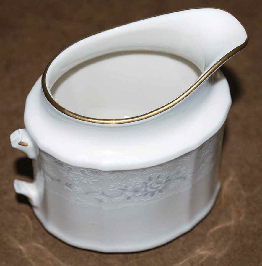 7307 Creamer by Noritake-1