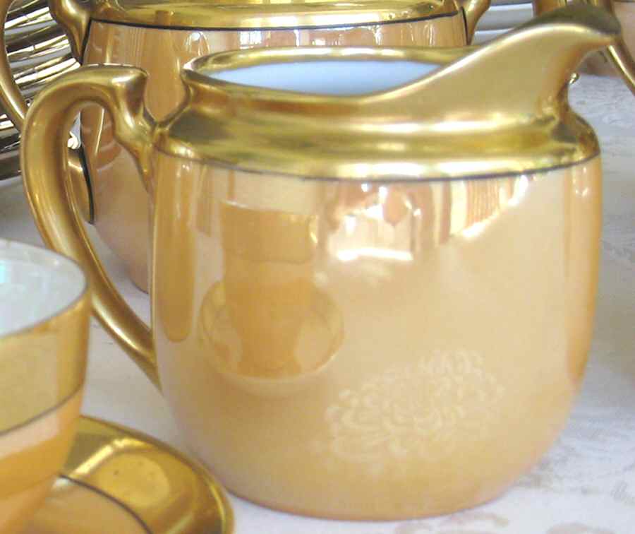 N3820 Creamer by Noritake-1