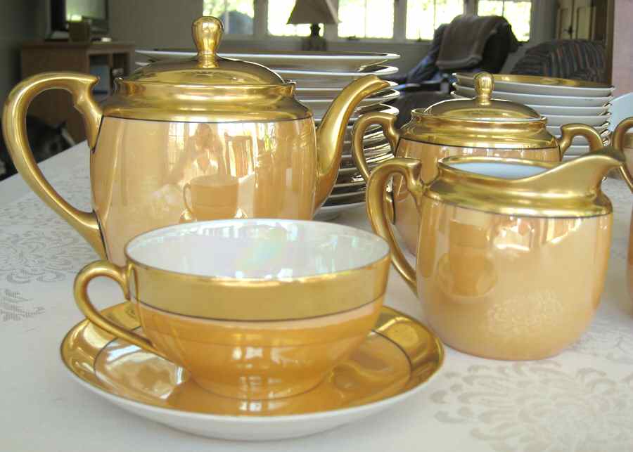 N3820 Teapot & Lid by Noritake-1