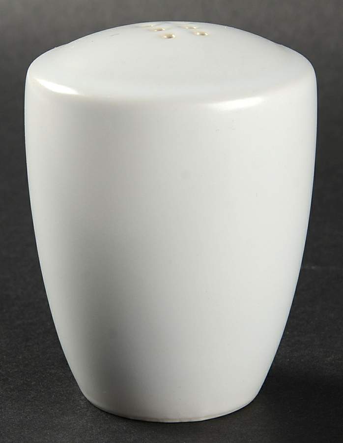 Colorwave White Salt Shaker by Noritake-1