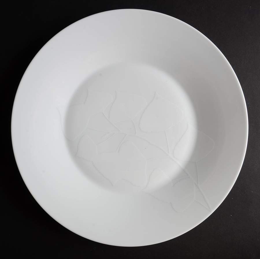 Leigh 12" Deep Round Platter by Noritake-1