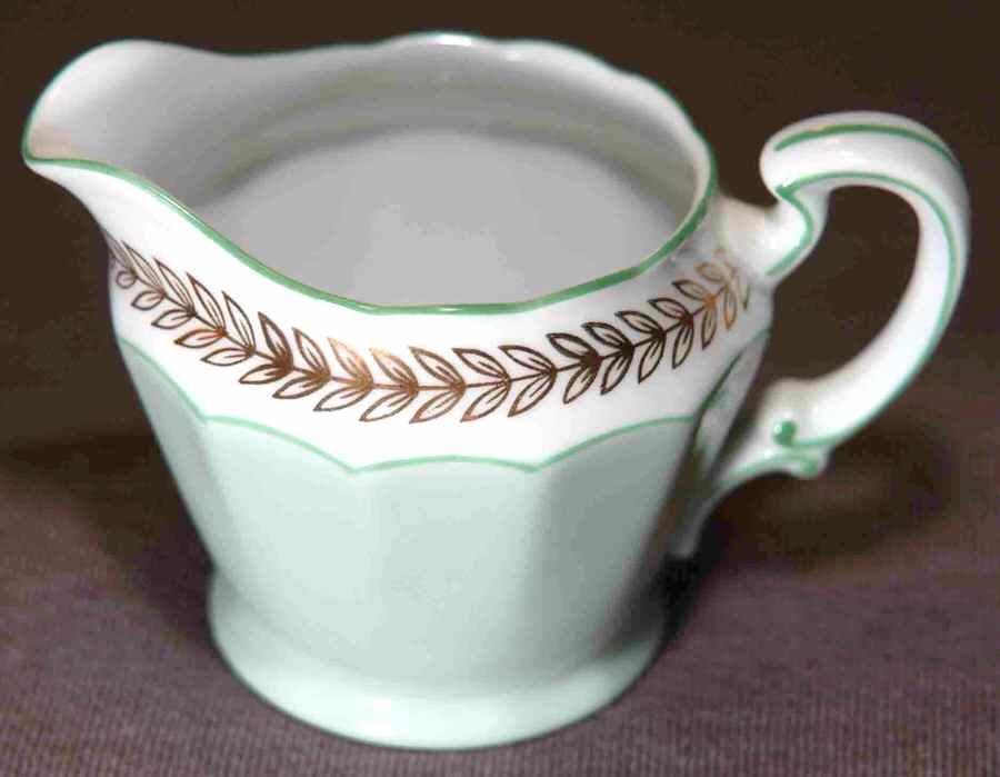 N3825 Creamer by Noritake-1