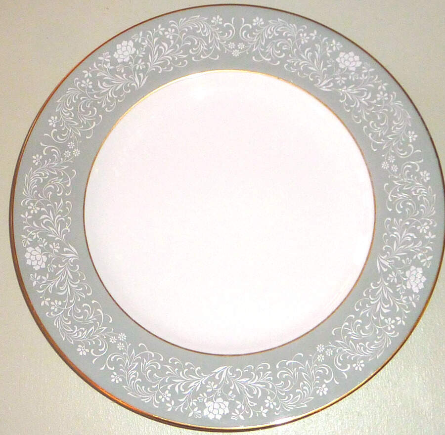 N1183g Dinner Plate by Noritake-1