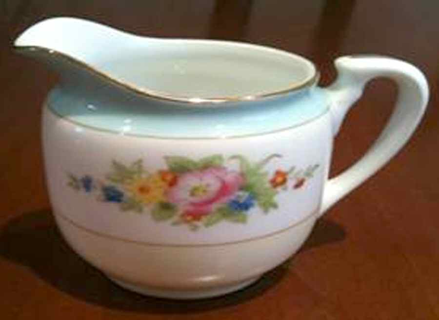 N3849 Creamer by Noritake-1