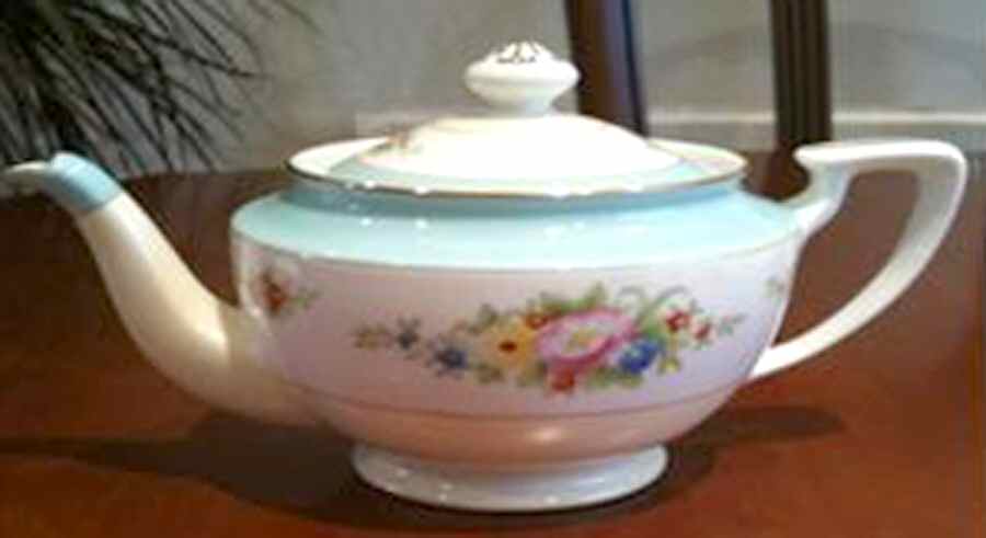 N3849 Teapot & Lid by Noritake-1