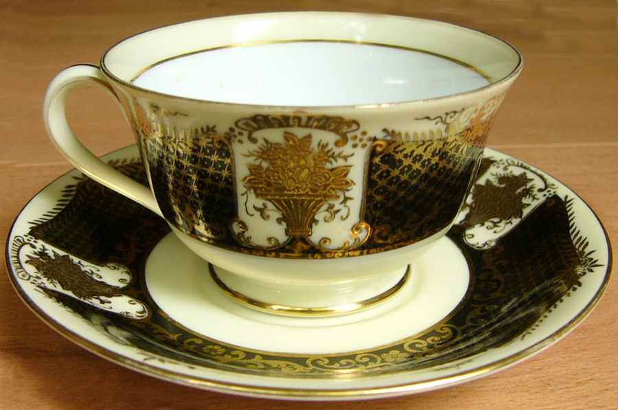 N3394 Black Footed Cup & Saucer Set by Noritake-1