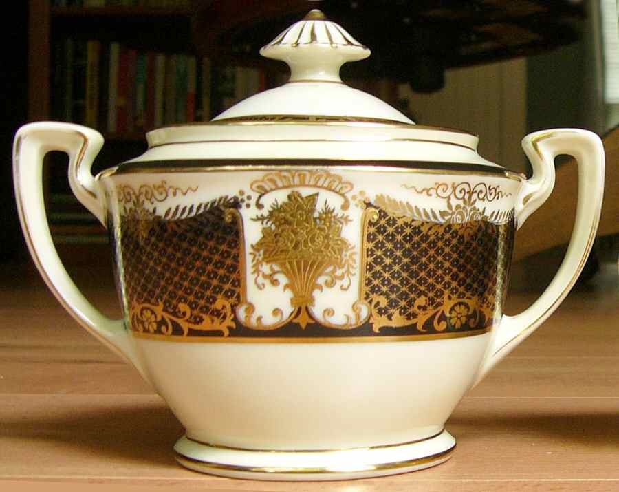 N3394 Black Sugar Bowl & Lid by Noritake-1