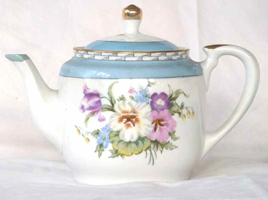 N3597 Teapot & Lid by Noritake-1