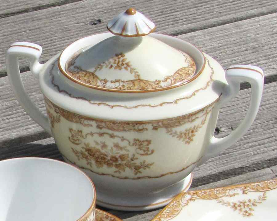 N3600 Sugar Bowl & Lid by Noritake-1