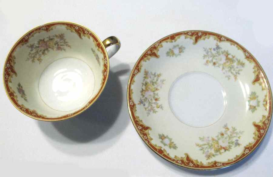 N3872 Flat Cup & Saucer Set by Noritake-1