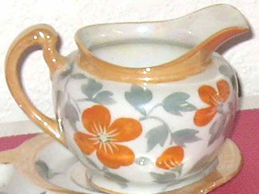 N3876 Creamer by Noritake-1
