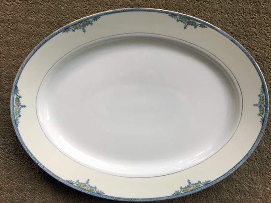 N3881 16" Oval Serving Platter by Noritake-1