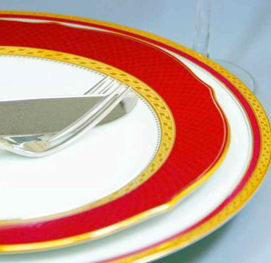 Cecile Gold Dinner Plate by Noritake-1