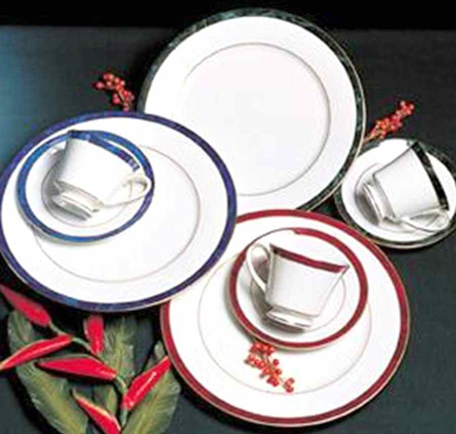 Marble Red Dinner Plate by Noritake-1