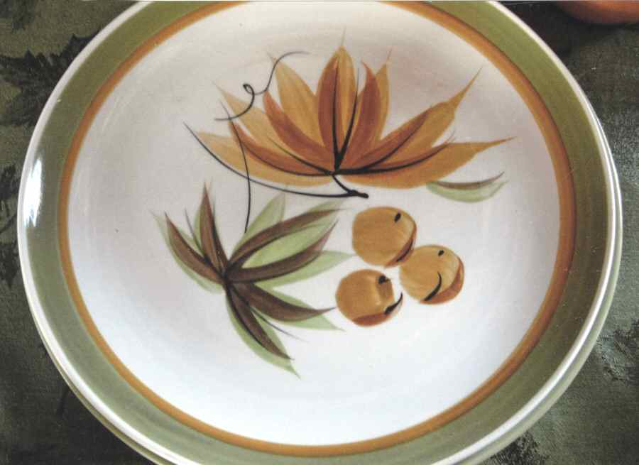 Flower Canyon Dinner Plate by Nasco (Japan)-1