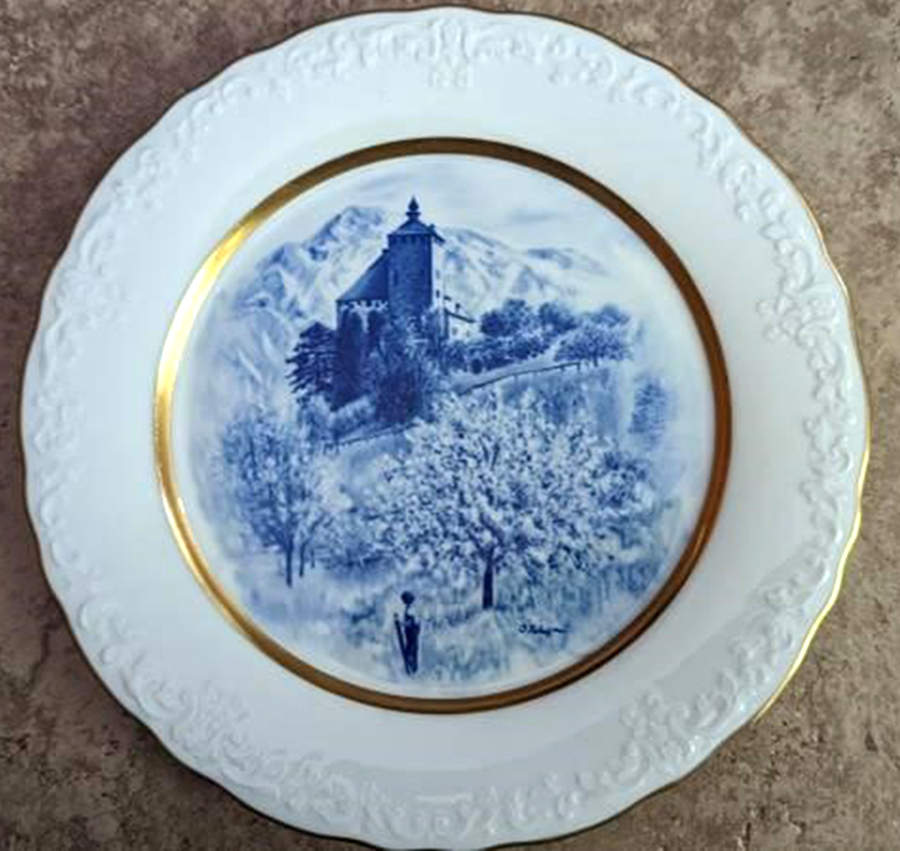 N3924 12" Chop Plate (Round Platter) by Noritake-1
