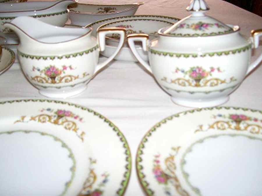N3930 Creamer by Noritake-1