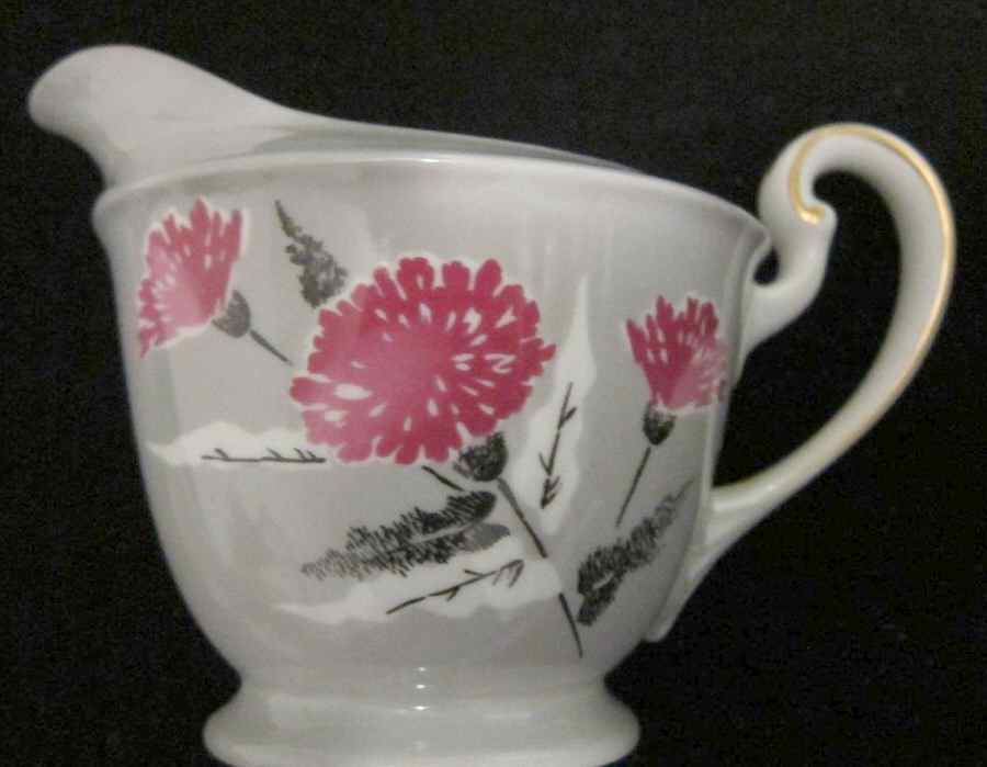 N3931 Creamer by Noritake-1