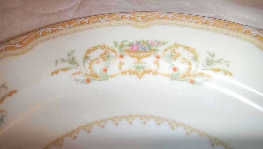 N3624 Dinner Plate by Noritake-1