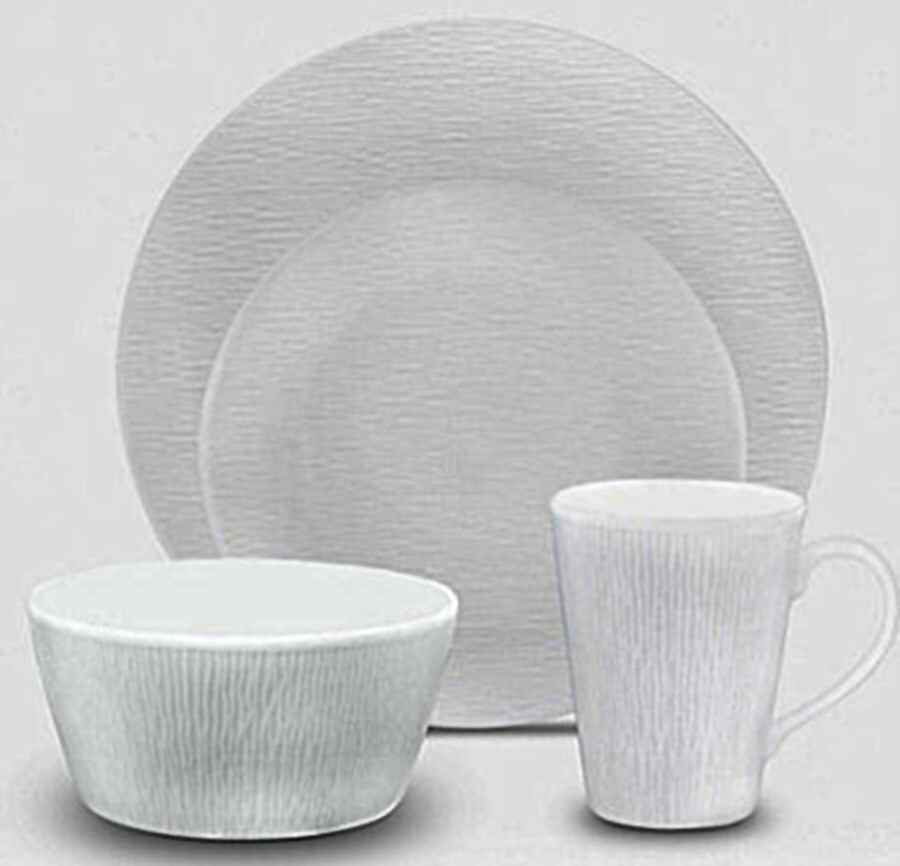 WoW Wave Dinner Plate by Noritake-1
