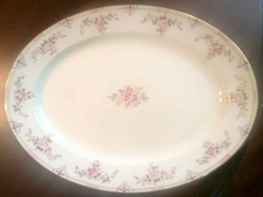 N4006 14" Oval Serving Platter by Noritake-1