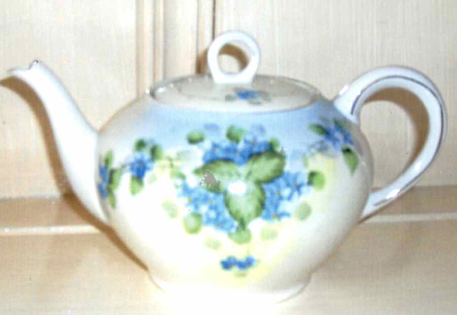 N4008 Teapot & Lid by Noritake-1