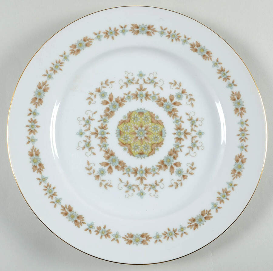 Summer Garland Dinner Plate by Norleans-1