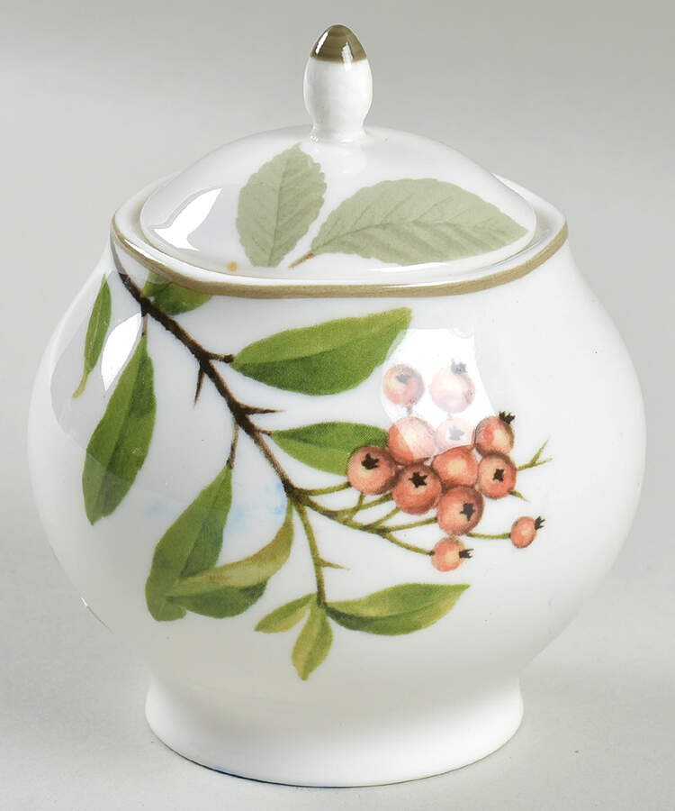 Berries & Brambles Sugar Bowl & Lid by Noritake-1