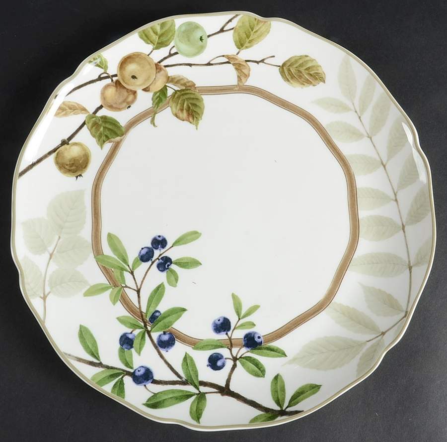 Berries & Brambles Dinner Plate by Noritake-1