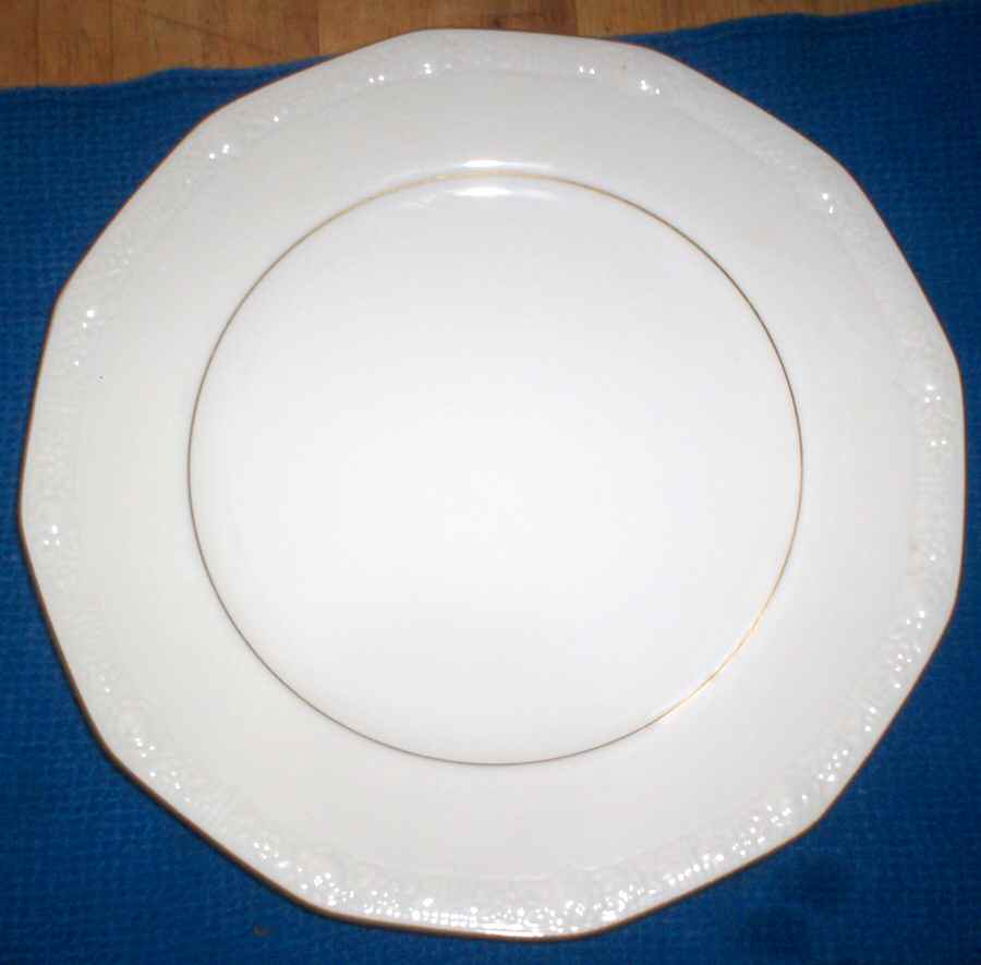 Renaissance Dinner Plate by Narumi-1