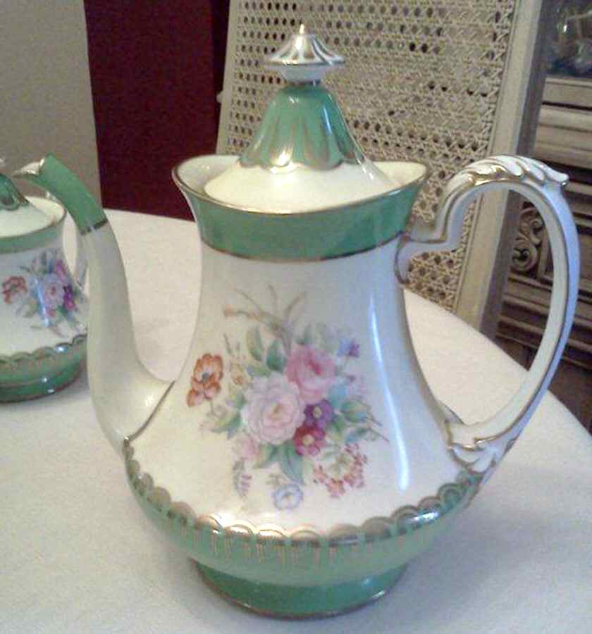 N4053 Teapot & Lid by Noritake-1