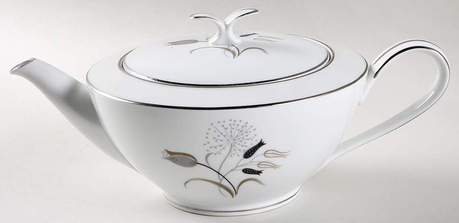 N3647 Teapot & Lid by Noritake-1
