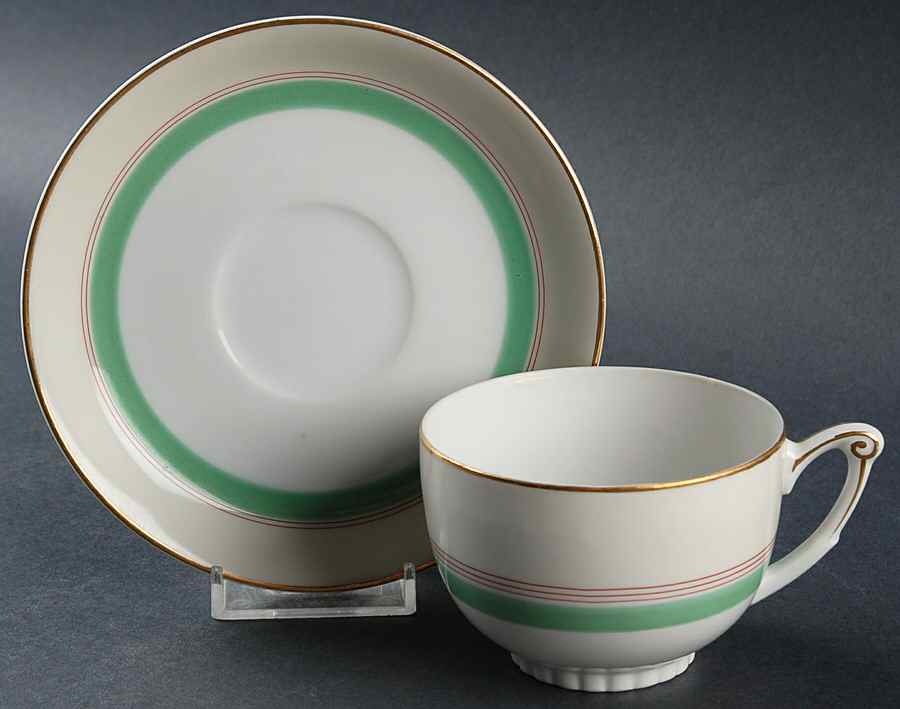 NAR120 Flat Cup & Saucer Set by Narumi-1