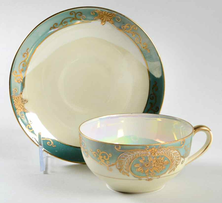 N4069 Flat Cup & Saucer Set by Noritake-1