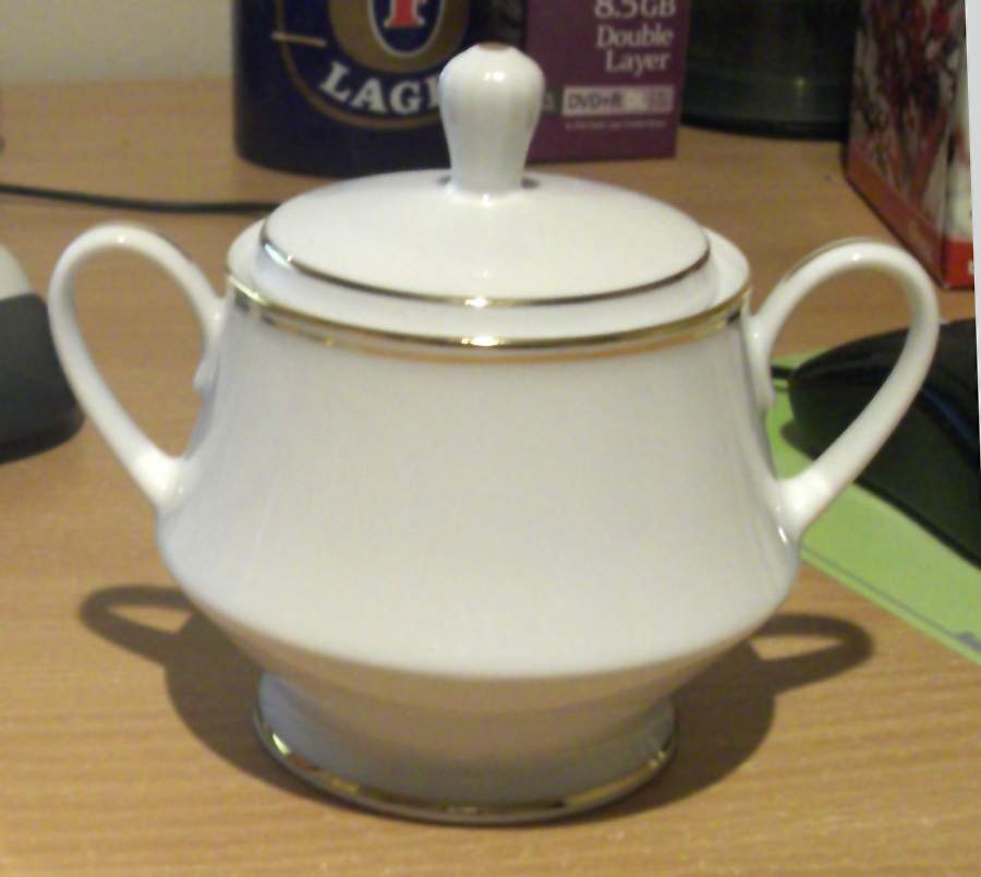 L447 Sugar Bowl & Lid by Noritake-1