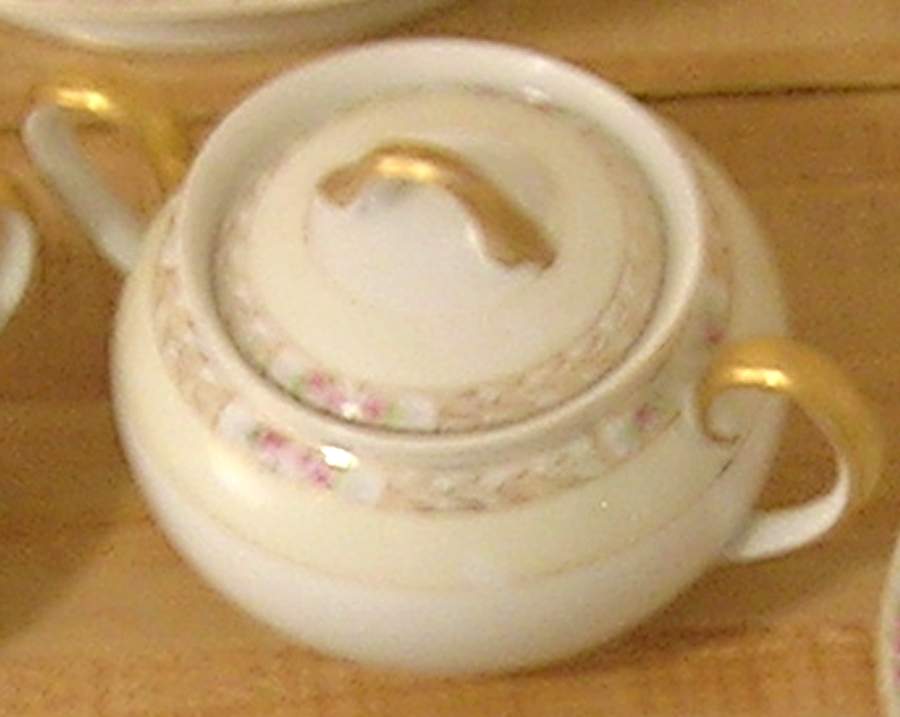 N3665 Sugar Bowl & Lid by Noritake-1