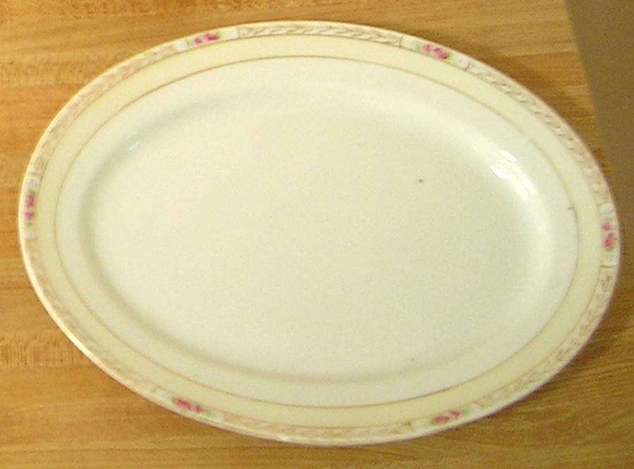 N3665 11" Oval Serving Platter by Noritake-1