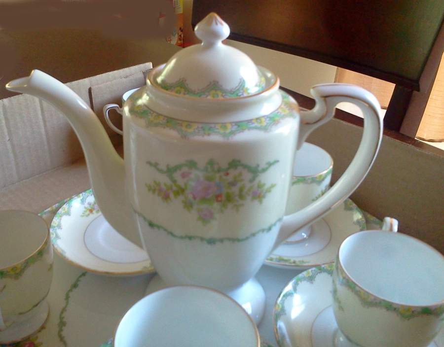 N3669 Coffee Pot & Lid by Noritake-1