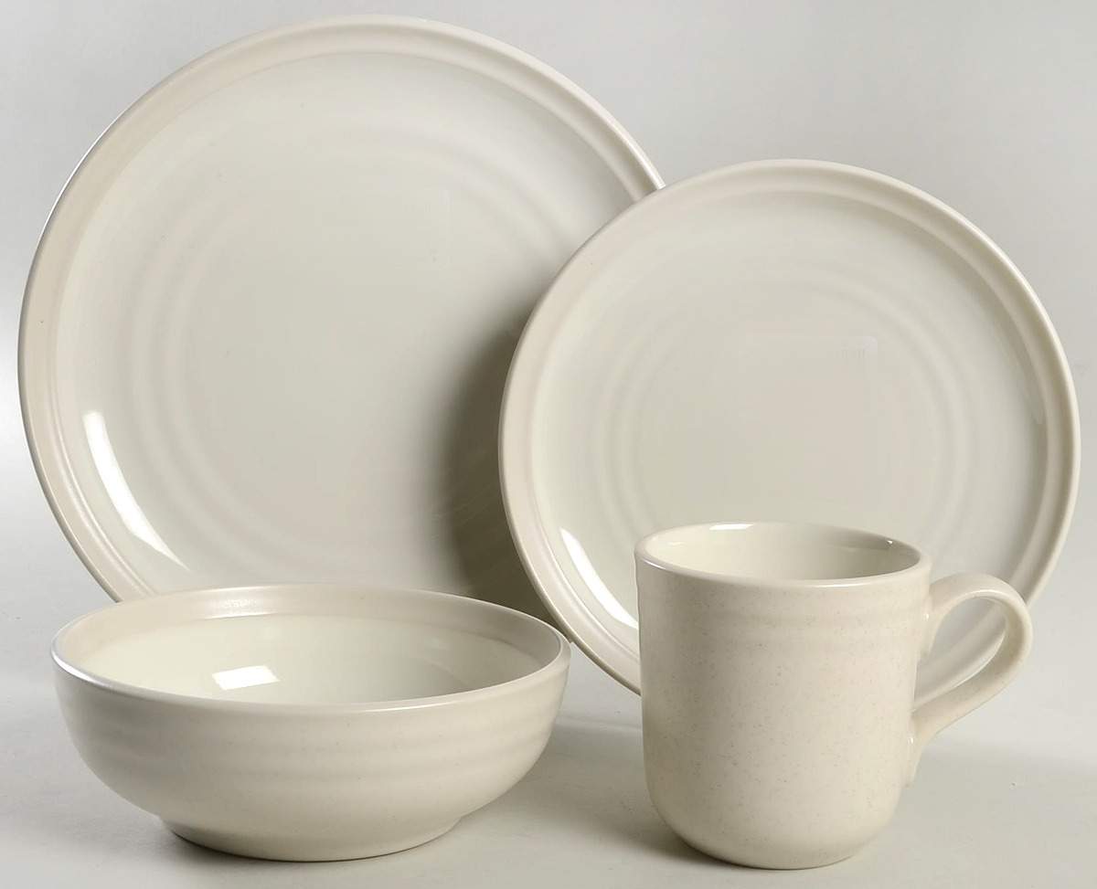 Colorvara White 4 Piece Place Setting by Noritake-1