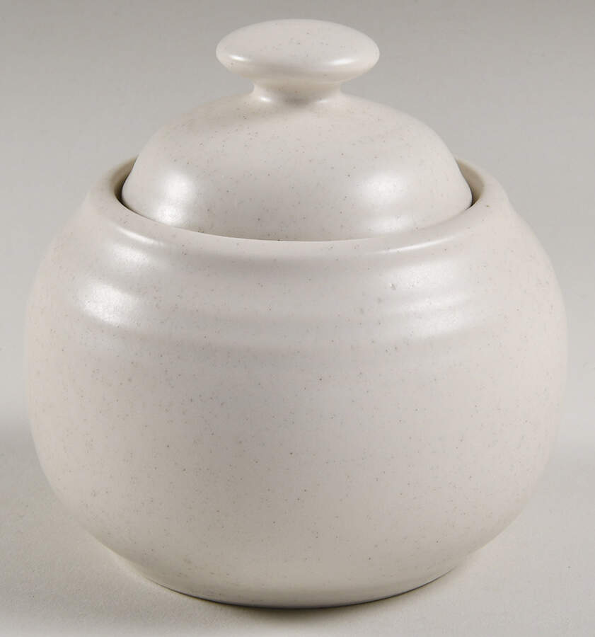 Colorvara White Sugar Bowl & Lid by Noritake-1