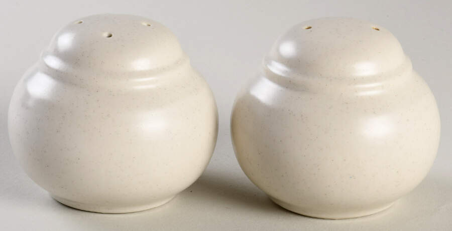 Colorvara White Salt & Pepper Set by Noritake-1