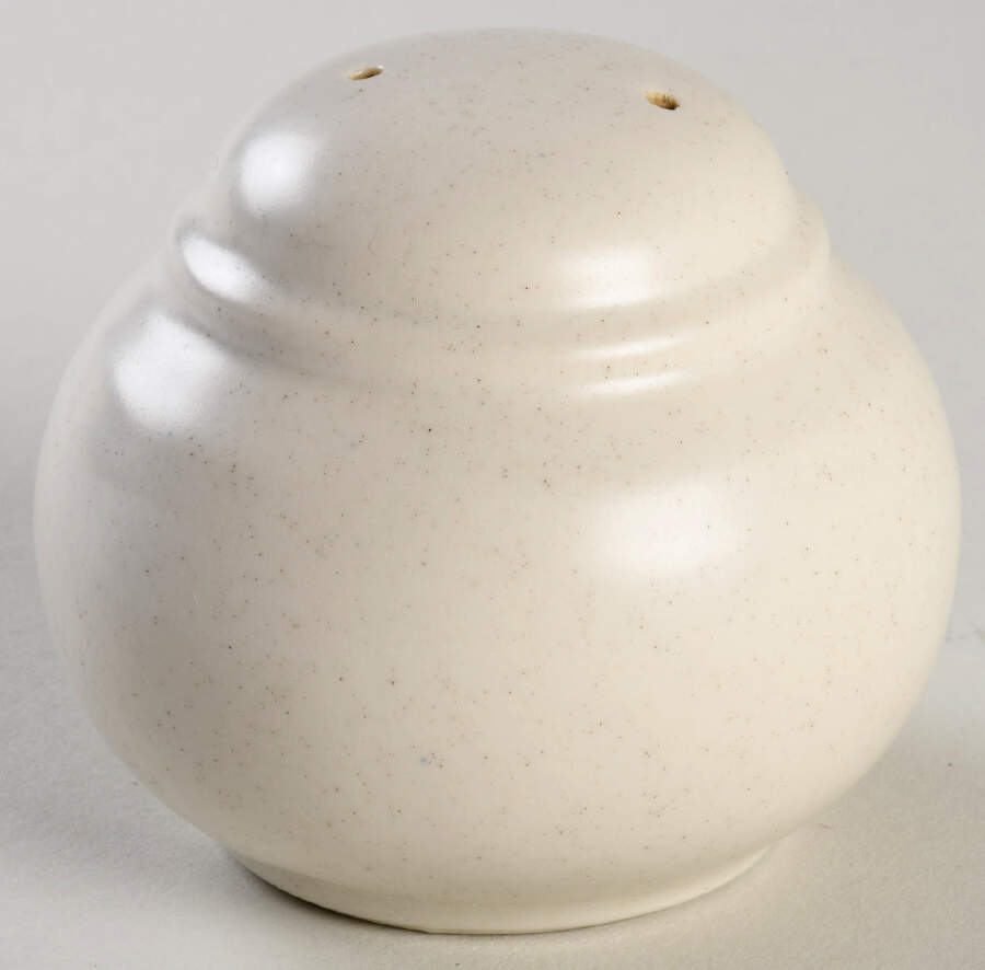 Colorvara White Salt Shaker by Noritake-1