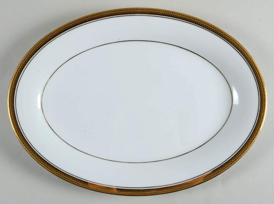 Balmoral 14" Oval Serving Platter by Noritake-1