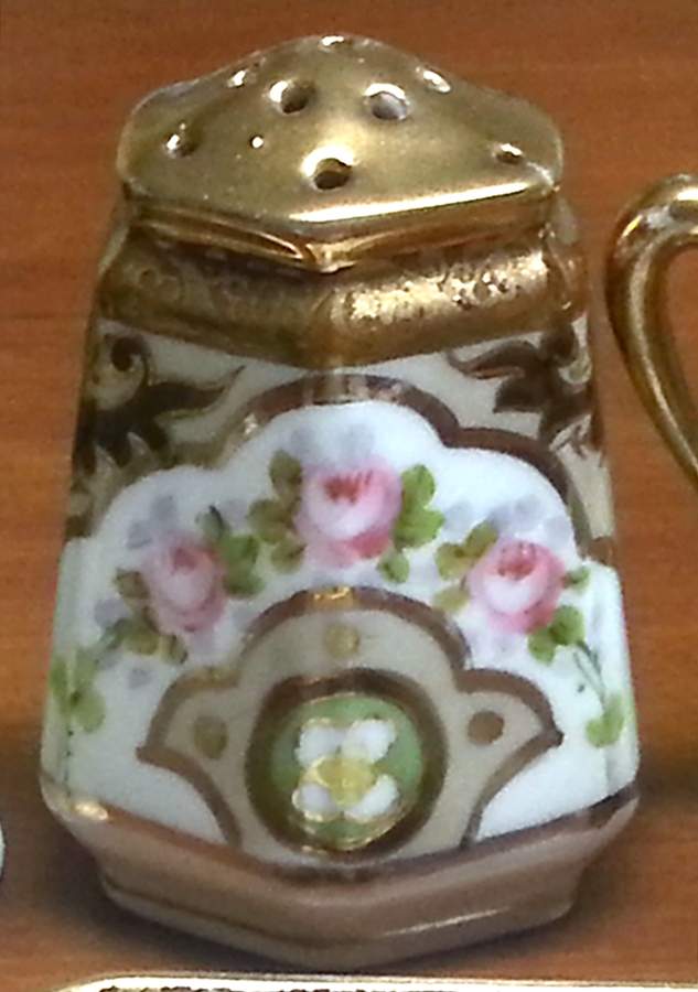 N4139 Salt Shaker by Noritake-1