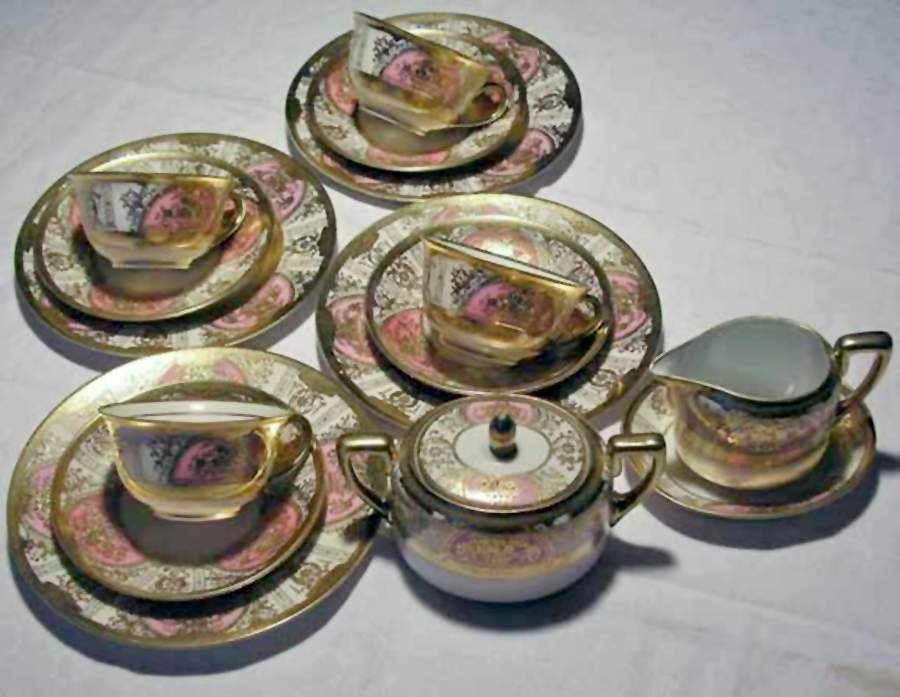 N4148 Flat Cup & Saucer Set by Noritake-1