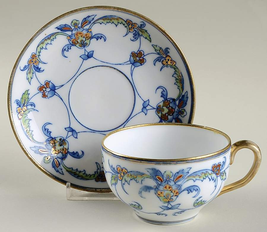 N4151 Flat Cup & Saucer Set by Noritake-1