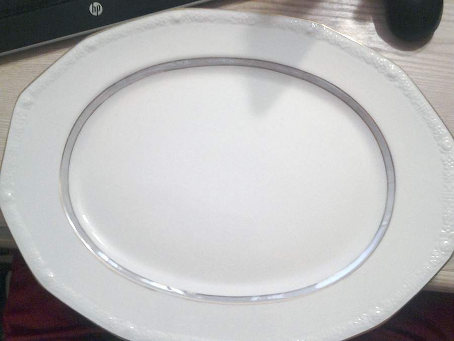 St Regis 12" Oval Serving Platter by Narumi-1
