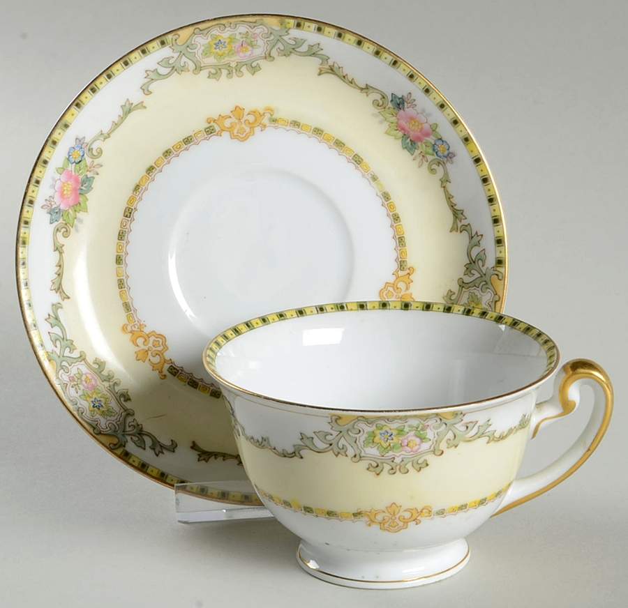 NAG71 Footed Cup & Saucer Set by Nagoya Shokai-1