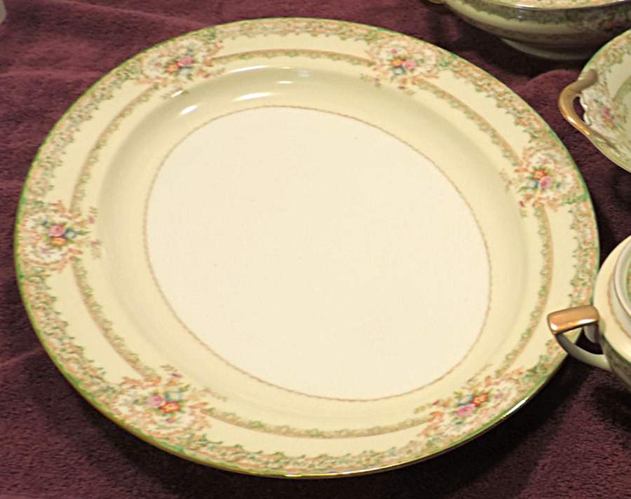 Mystery #134 14" Oval Serving Platter by Noritake-1
