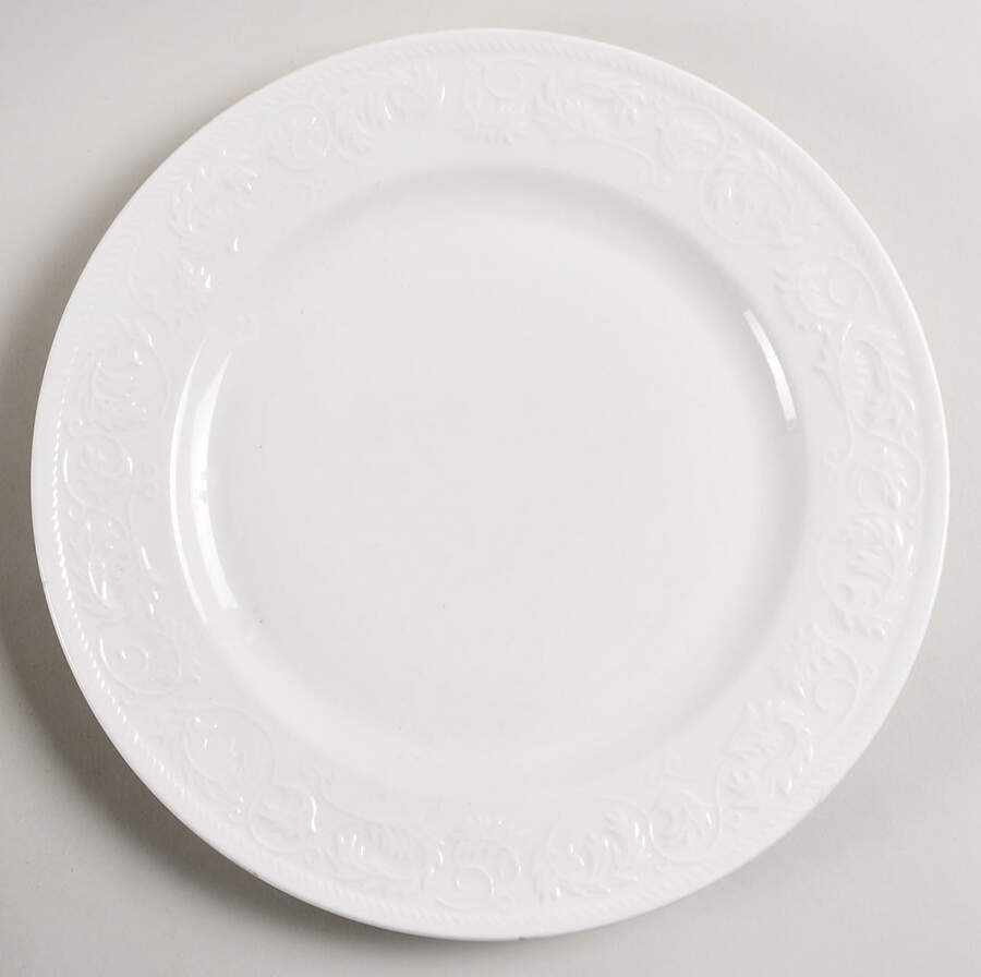 NED6 Dinner Plate by New Traditions-1